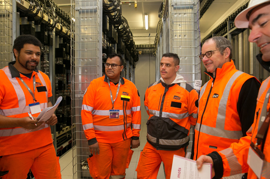 Patrick Jeantet and teams (Pictures : SNCF / Patrick Lazic)